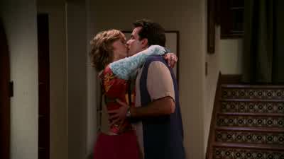 It's pretty dark out. - Two and a Half Men