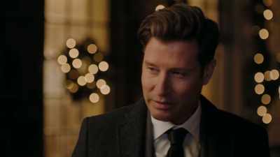 It's probably evident to you
that christmas - Match Made in Mistletoe