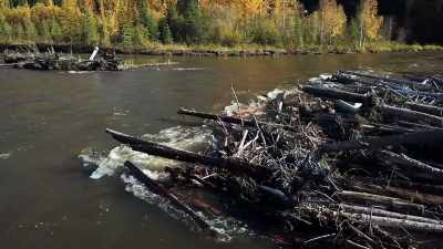 It's quieter and they
find little kettle ponds, - Life Below Zero: Next Generation