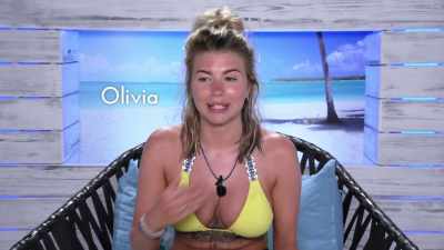 It's quite difficult,
innit, 'cause
obviously Zara, like, - Love Island