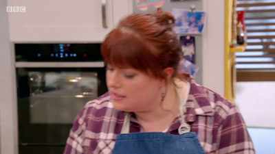 It's quite hard to squish it down,
because it says to... - Britain's Best Home Cook