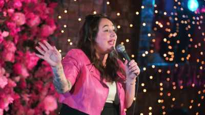 It's raining? I can't see. I can't see. - Liza Treyger: Night Owl