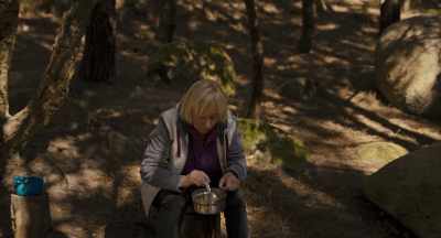 It's ranger Lennon.
I need some help. - Lovely, Dark, and Deep
