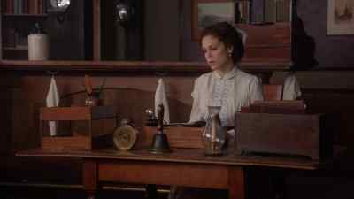 It's reading hour, Miss Thatcher. - When Calls the Heart