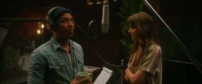 It's really beautiful in here, isn't it?
Yeah. - The High Note