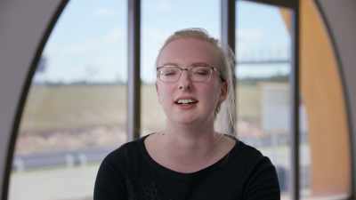 It's really difficult for AI
to learn to overtake. - The Age of A.I.