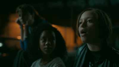 It's really hard to believe - Paper Girls