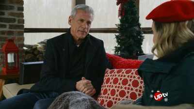 It's really
important for a kid - A Very Country Christmas Homecoming