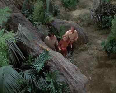 It's safe now. - Land of the Giants