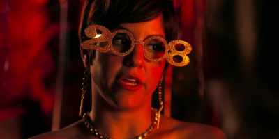 -It's shady.
-[Sophia] I've been begging you - Girlboss