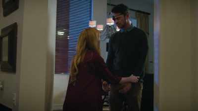 - It's so simple.
- Hunter, this is crazy. - A Model Kidnapping