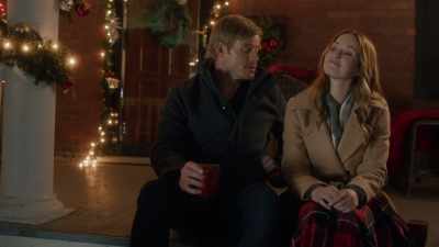 - It's my sister. She's already
called three times - 'Twas the Text Before Christmas