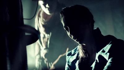 It's so small. - Killjoys