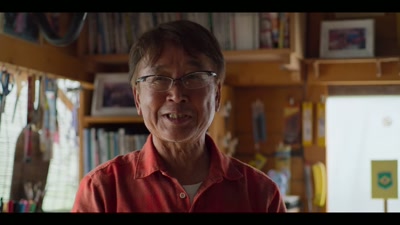 "It's smelly!" I was like, "Oh no!" - Chasing Waves