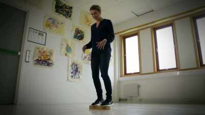 IT'S SO DIFFICULT EVEN JUST TO STAND HERE. - Strange Evidence