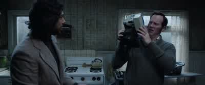 It's so small and light. - The Conjuring 2