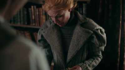 - It's some sort of lobster. Uh.
- Mmm. - The Essex Serpent