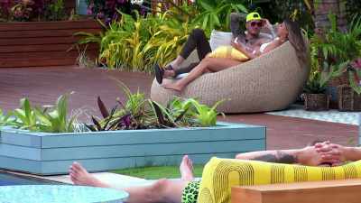 IT'S SOMETHING DIFFERENT. - Love Island