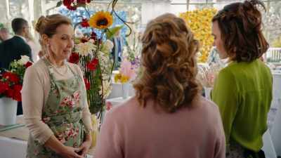 It's sort of a final sendoff. - An Easter Bloom
