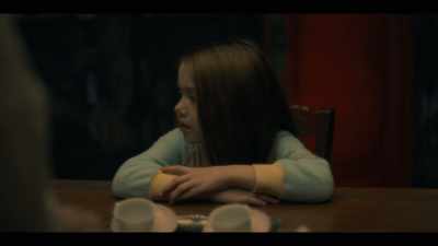 It's still a little hot. - The Haunting of Hill House