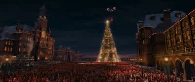 It's still five to. - The Polar Express