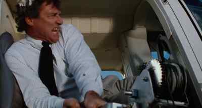 - It's taking our line! - Cruel Jaws
