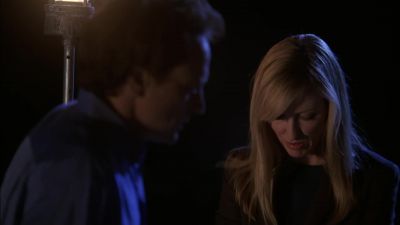 - It's Texas. Shouldn't it be warm?
- Not in November. - The West Wing