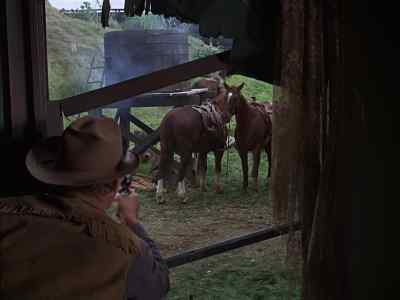 It's the dude.
Go after him. Come on. - The Time Tunnel