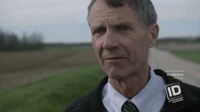 IT'S THE KIND OF PLACE YOU
EITHER HAD PRIOR KNOWLEDGE - The Lake Erie Murders
