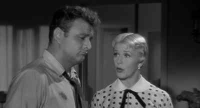 - It's the nicest dress I ever owned.
- Mmm. - Tight Spot
