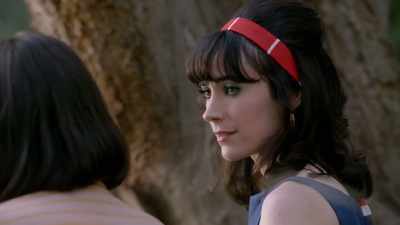 It's the only nice thing
he's ever given me. - Ms Fisher's Modern Murder Mysteries