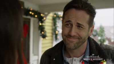 It's the only way
that when this comes out, - Engaging Father Christmas
