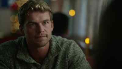 It's the perfectly
constructed love story. - A Carpenter Christmas Romance