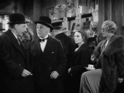- It's the rifles, sir.
- Good. - The Man Who Knew Too Much