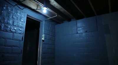 It's the same bedroom - Demon House