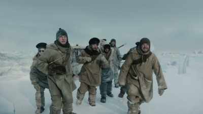 It's the shore. It must be. - The Terror