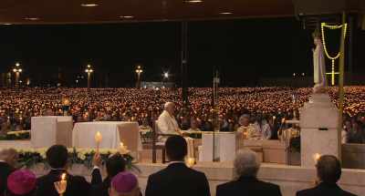 It's the virtue of a heart
that doesn't look itself up, - Pope Francis: A Man of His Word
