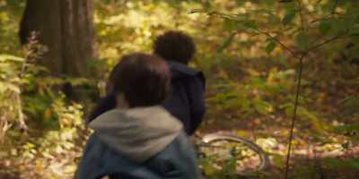 - It's the White
Witch! Run! Hurry! - The Way Home