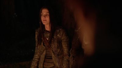 It's time to go.
I'll get the map. - The 100
