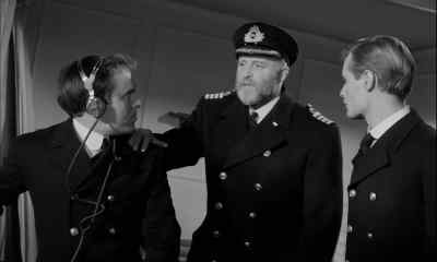 It's time to go now, Phillips. - A Night to Remember