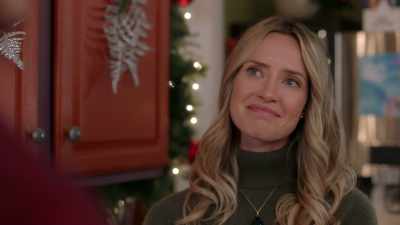 - It's time to move back.
- That's good to hear. - Jingle Bell Princess