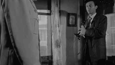 It's time for my American operator
to give me the plan. - The Manchurian Candidate