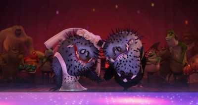 It's time to welcome the happy
couple, Mr. and Mrs. Prickles! - Hotel Transylvania 3: Summer Vacation