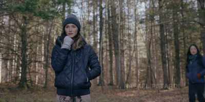 It's her touchstone, baby.
You're her touchstone. - Alert: Missing Persons Unit