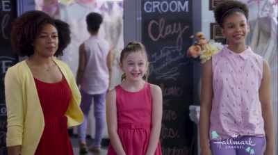- It's true, she couldn't,she really couldn't. - Wedding at Graceland