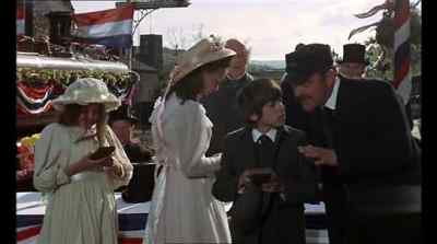 It's your turn now.
Just begin with "Ladies and gentlemen". - The Railway Children