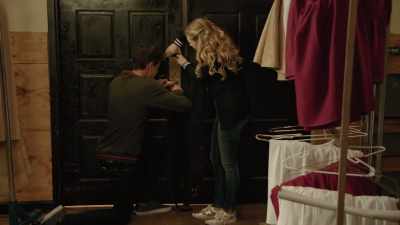 - It's turning, but
it's not coming out. - I Am Frankie