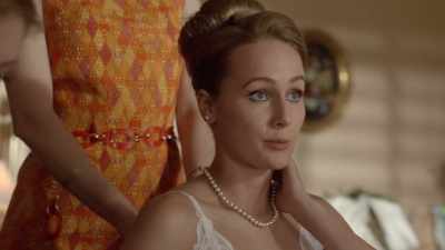 It's ugly.
I almost never wear my hair up. - Ms Fisher's Modern Murder Mysteries