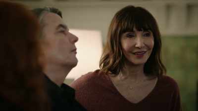 - It's up to your father.
I'm happy to do - Zoey's Extraordinary Playlist