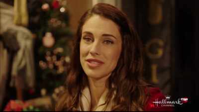 - It's very nice.
- He's been so good to me. - Christmas at Pemberley Manor